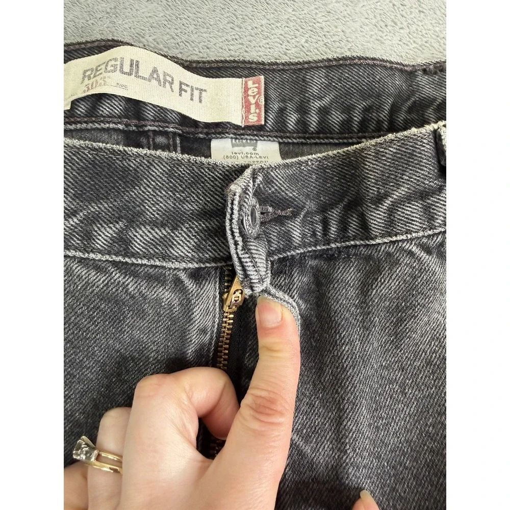 Vintage Y2K Levi's 505 Regular Fit Straight Jeans Men's Size 42X30 Black